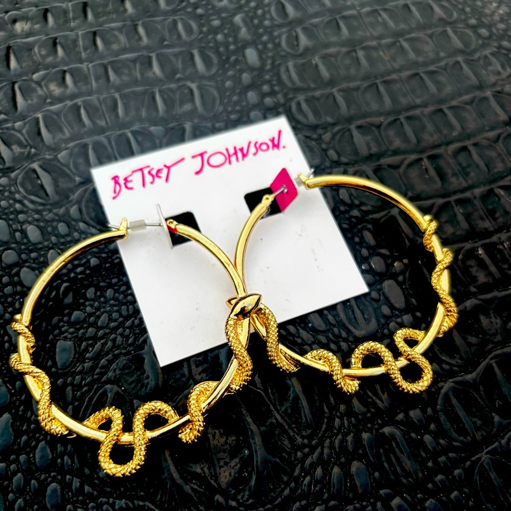 Betsey Johnson Gold Snake Design Earrings NWT